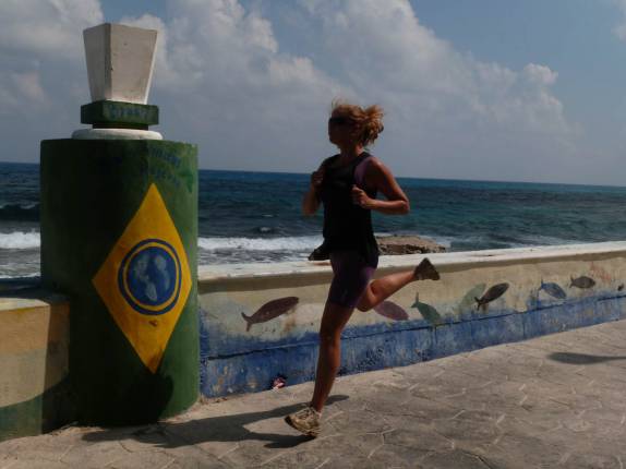 Corridinha básica na Isla Mujeres, na costa caribenha no sul do México